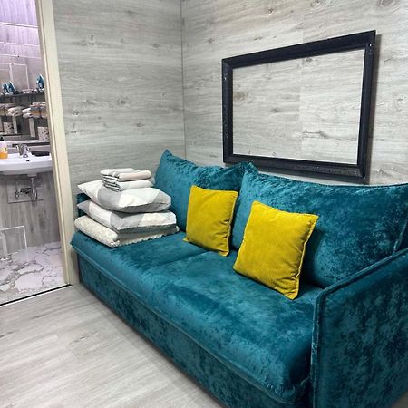 Cozy Good Apartment Chisinau Bagian luar foto